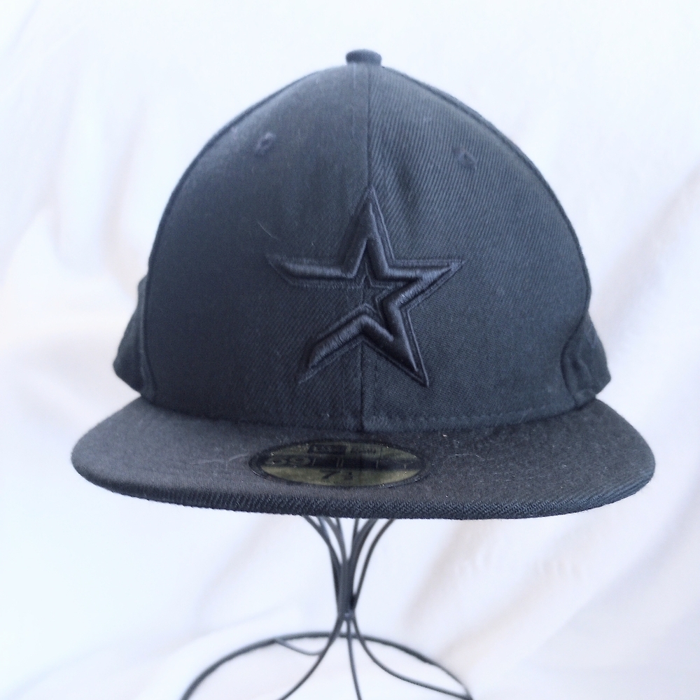 Houston Astros Hat Cap Fitted 7 1/2 Black Out Star Logo MLB Baseball 59FIFTY New